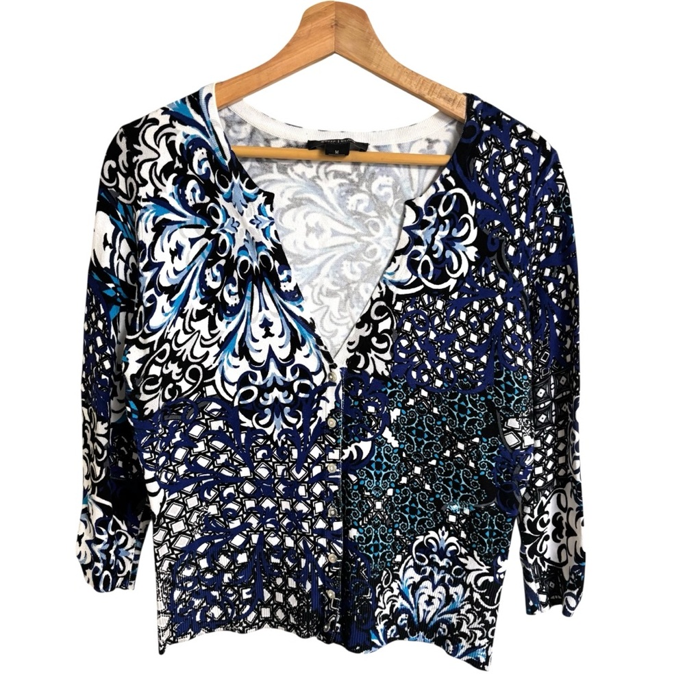 White House Black Market mixed media paisley print v neck snap button cardigan M